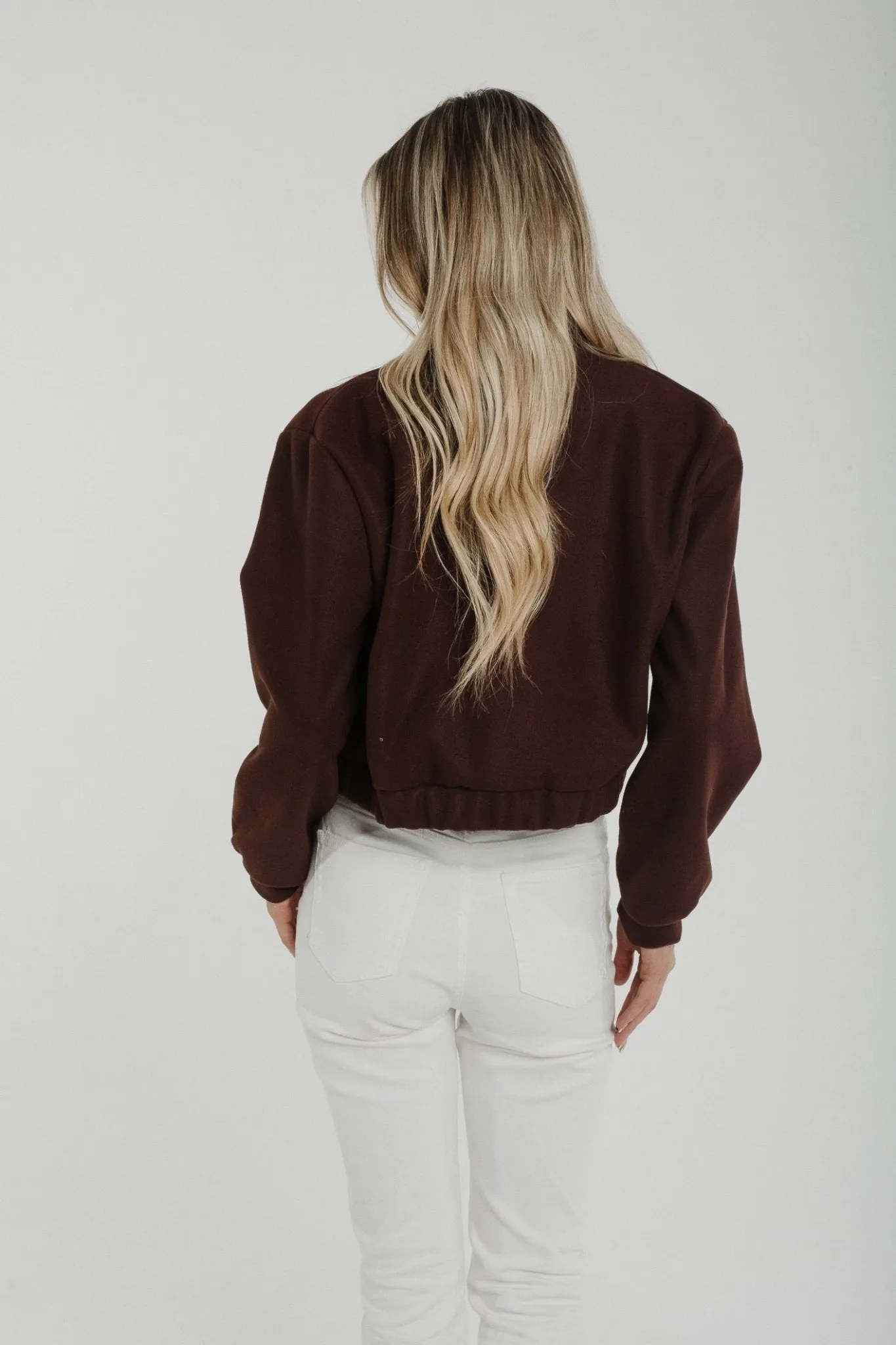 Aria Cropped Jacket In Chocolate